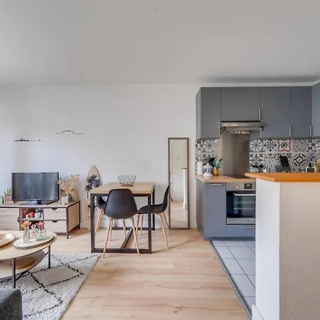 Bel T2 Avec Parking Appartement *